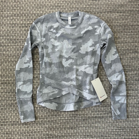 Lululemon close to crossing long sleeve *rulu size 6 - Picture 5 of 12